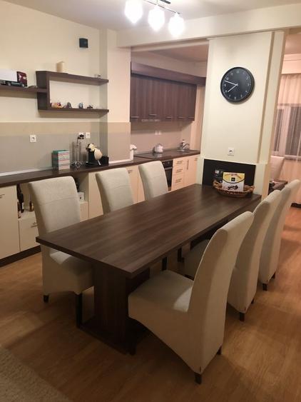 Apartament cu 3 camere decomandat în Central