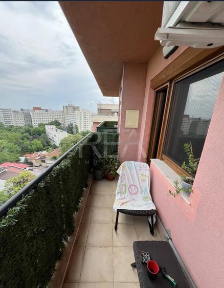 Apartament cu 3 camere decomandat, mobilat în Pantelimon