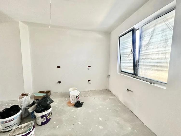 Casă cu 4 camere cu Teren 350 Mp în Moșnița Veche