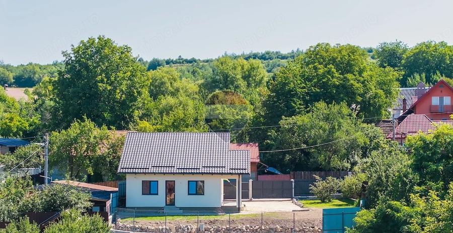 Casa noua langa Bra?ov, curte insorita ?i vedere panoramica - 14