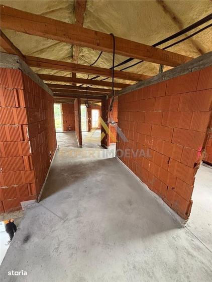 Casă cu 4 camere în Tăuții-Măgherăuș