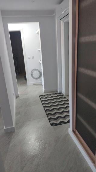 Apartament cu 2 camere decomandat în Craiovița Nouă