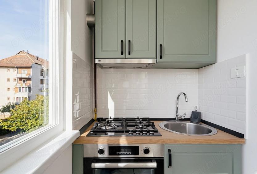 Apartament cu 3 camere decomandat în Micălaca
