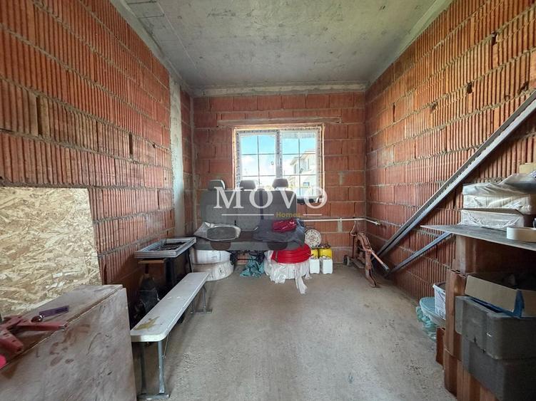 Duplex cu 3 camere cu Teren 393 Mp în Sânandrei