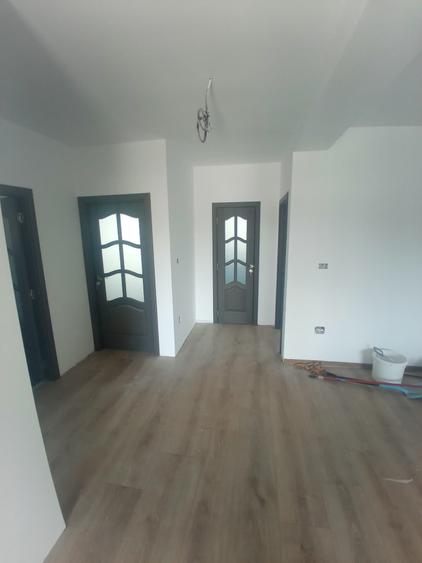 Casă individuală cu 3 camere cu Teren 350 Mp în Cătămărești-Deal