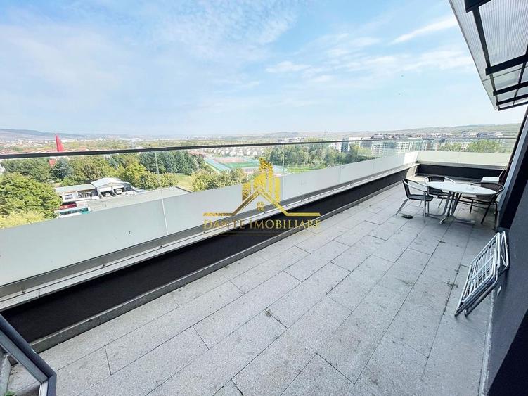 Apartament cu 3 camere semidecomandat, mobilat în Gheorgheni