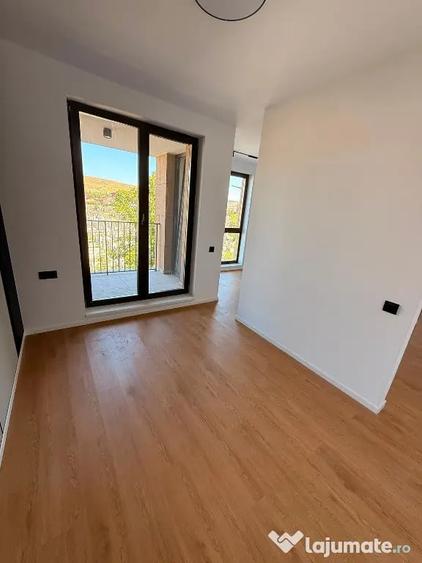 Spațiu comercial, de 45 mp, în Florești