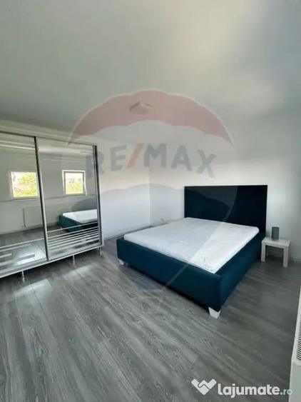 Apartament cu 3 camere decomandat în Alfa