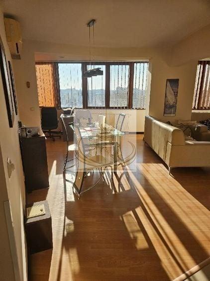 Apartament cu 3 camere decomandat, mobilat în Tineretului