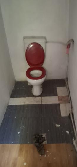 Casă individuală cu 3 camere cu Canalizare în Nord-Vest