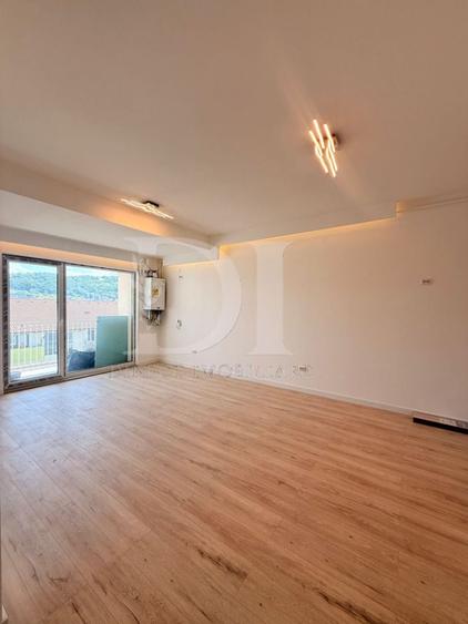 Apartament cu 2 camere semidecomandat în Florești — fotografia 1