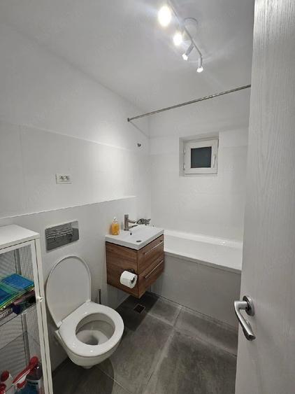 Apartament cu 2 camere decomandat în Mircea cel Bătrân