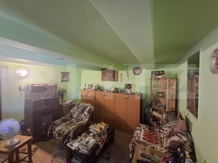 Casă individuală cu 3 camere cu Canalizare în Lazuri