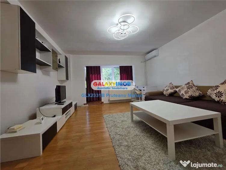 Apartament cu 3 camere decomandat, mobilat în Păcii