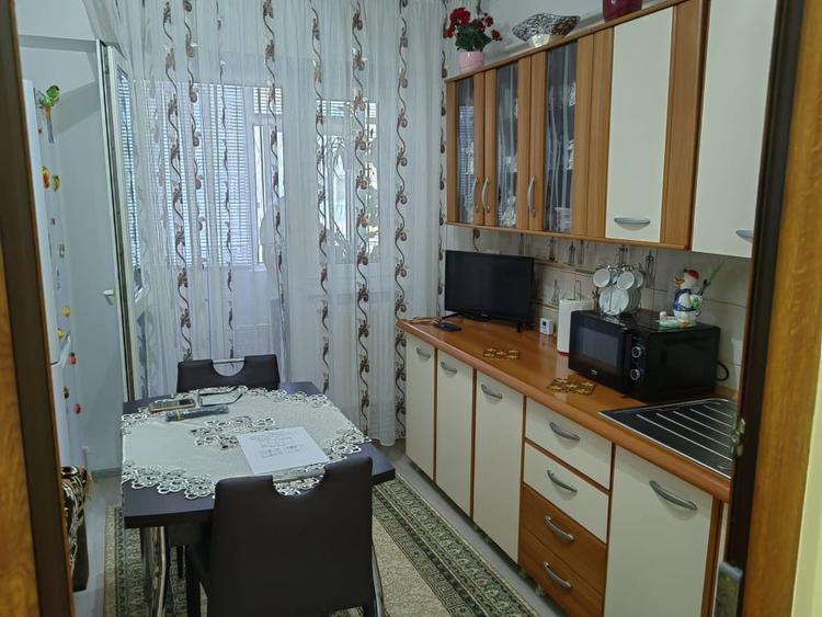 Apartament cu 3 camere decomandat în Vidin-Progresul