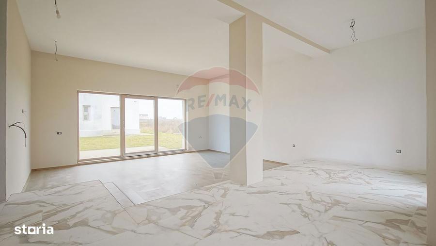 Casă cu 5 camere decomandat cu Teren 500 Mp în Tărlungeni