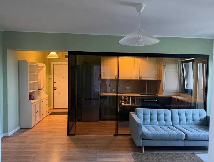 Apartament cu 2 camere semidecomandat în Km 5