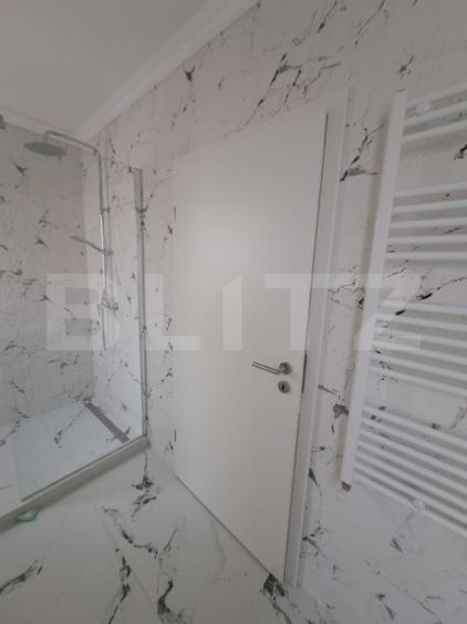 Casă cu 3 camere cu Canalizare în Sânpetru