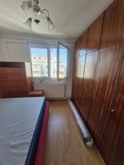 Apartament cu 2 camere decomandat în Lacul Tei