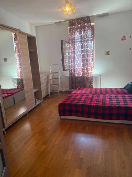 Casă cu 2 camere în Central