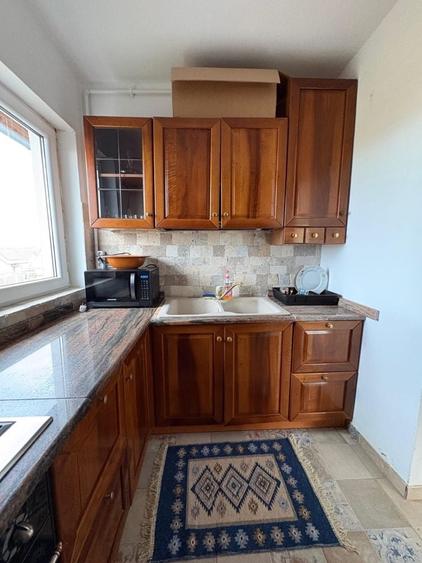 Apartament cu 3 camere decomandat în Sud
