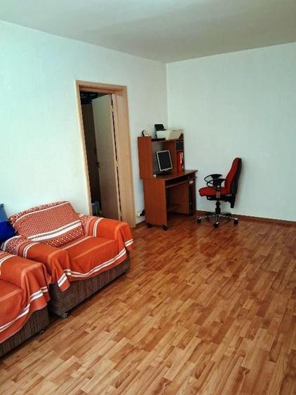 Apartament cu 2 camere semidecomandat în Titan