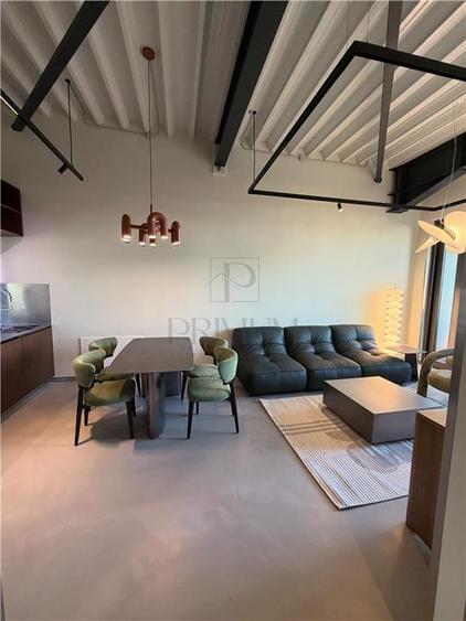 Apartament cu 2 camere decomandat, mobilat în Semicentral