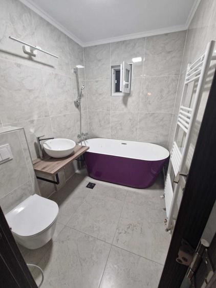 Apartament cu 3 camere decomandat în Canta