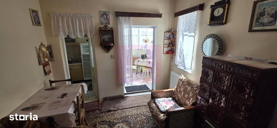Casă cu 5 camere cu Teren 330 Mp în Slobozia