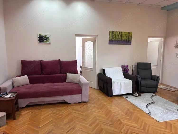 Apartament cu 3 camere semidecomandat în Ultracentral
