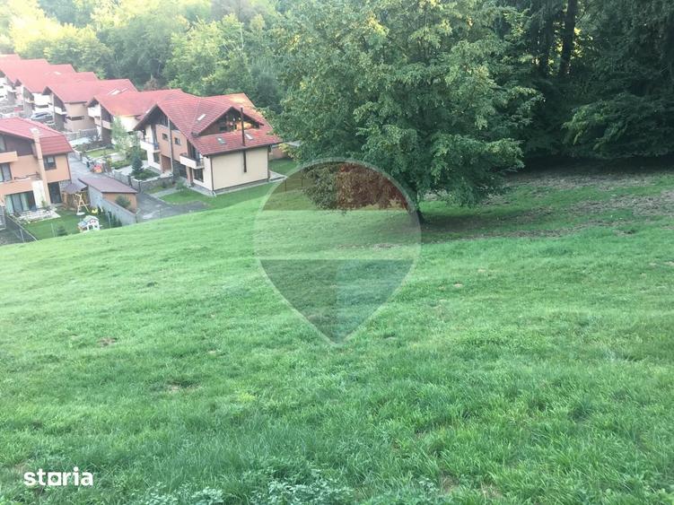 Teren de 2900 mp, în Dârste