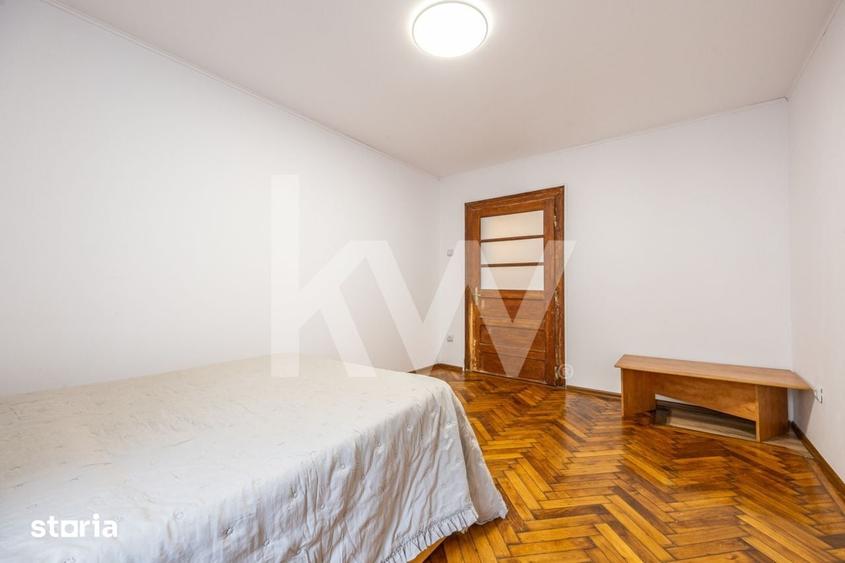 Apartament cu 3 camere decomandat în Schei