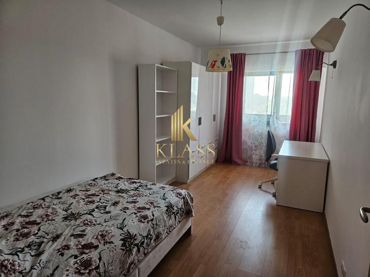 Apartament cu 3 camere decomandat, mobilat în Doamna Ghica