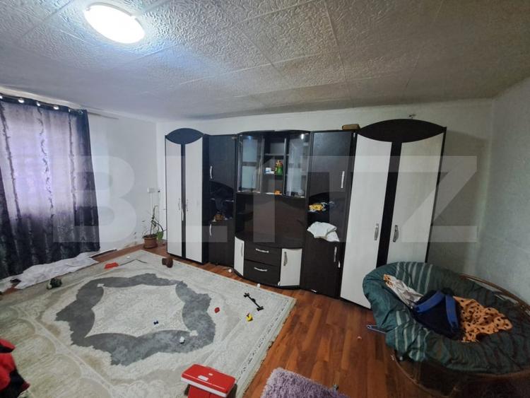 Casă individuală cu 3 camere cu Canalizare în Sânpetru