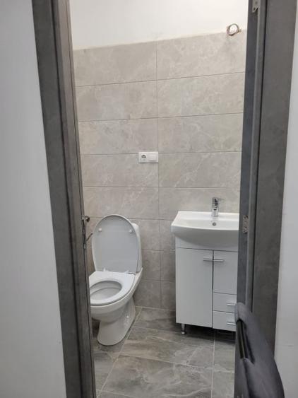 Garsonieră decomandată, mobilată în Iris