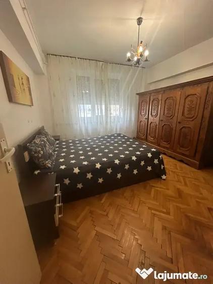 Apartament cu 5 camere decomandat în Ultracentral