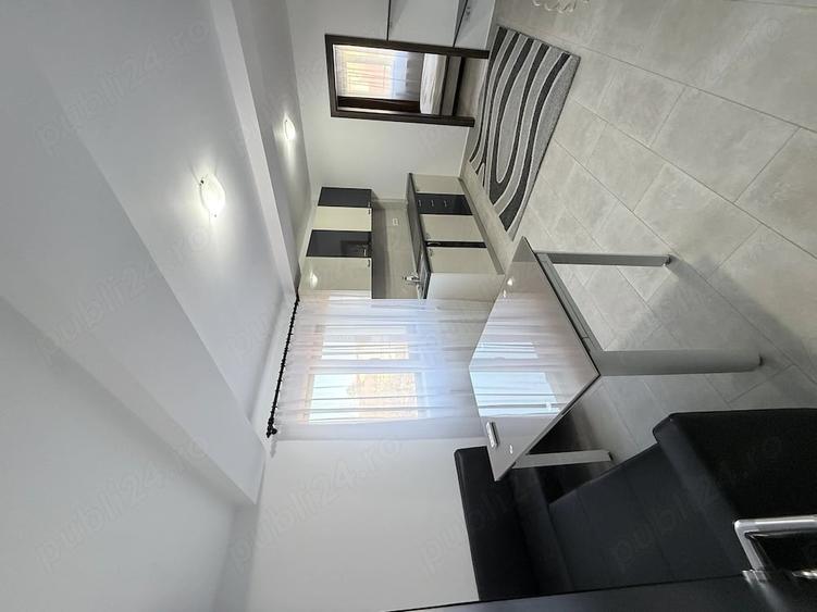 Apartament cu 2 camere decomandat în Lipovei