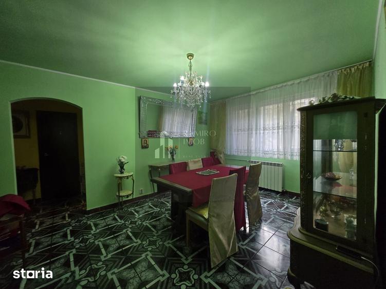 Apartament cu 3 camere decomandat în Rahova