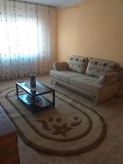 Apartament cu 2 camere decomandat în Craiovița Nouă