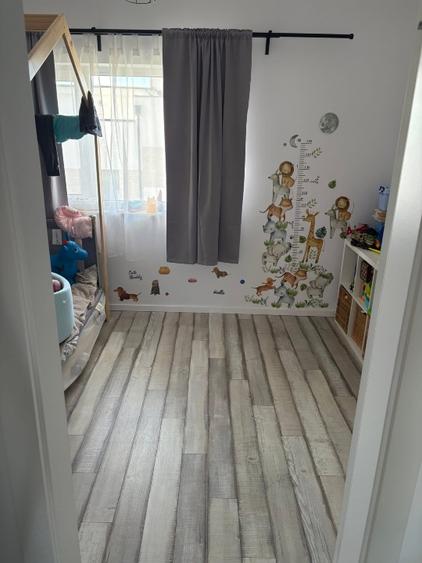 Casă individuală cu 4 camere cu Teren 342 Mp în Florești