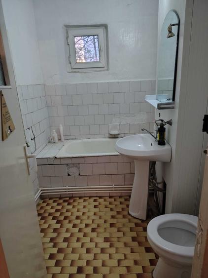 Apartament cu 4 camere decomandat în Brăilei