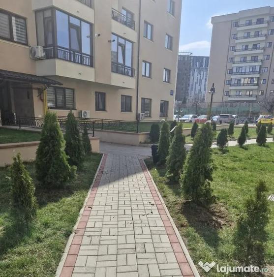 Apartament cu 2 camere semidecomandat în Central