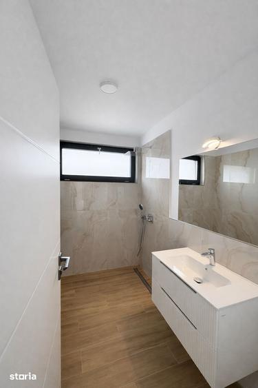 Casă cu 6 camere cu Teren 300 Mp în Gheorgheni