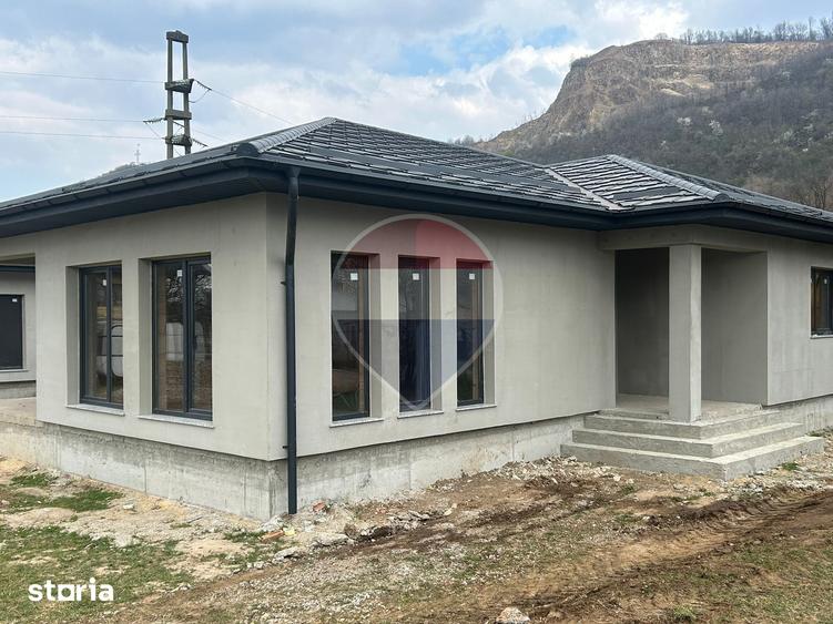 Casă cu 3 camere cu Teren 750 Mp în Central