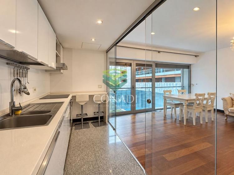 Apartament cu 3 camere semidecomandat în Arcul de Triumf