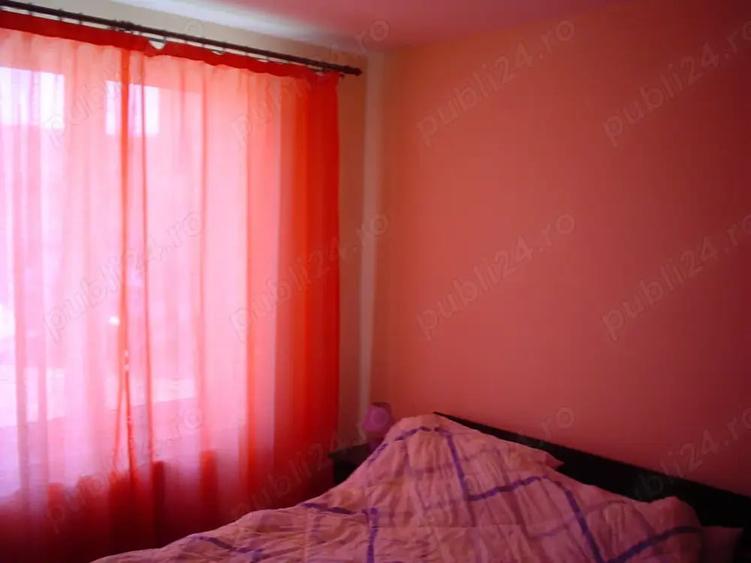 Apartament cu 3 camere decomandat în Independenței