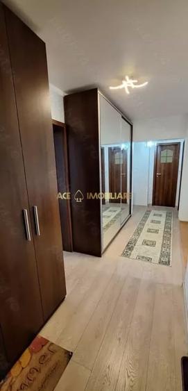 Apartament cu 3 camere decomandat, mobilat în Iancului