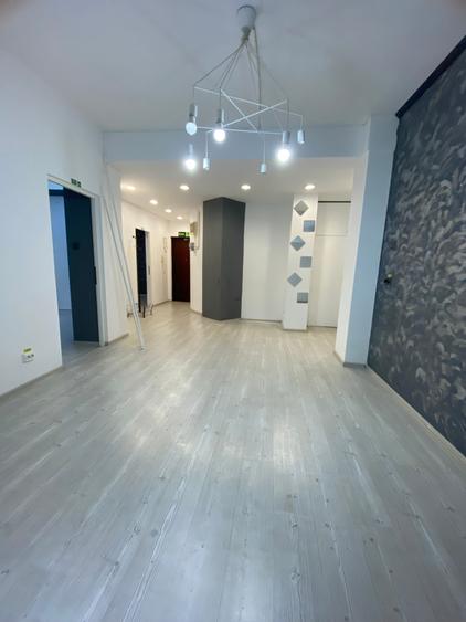 Apartament cu 4 camere nedecomandat în Pache Protopopescu