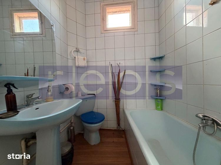 Apartament cu 5 camere în Victoriei