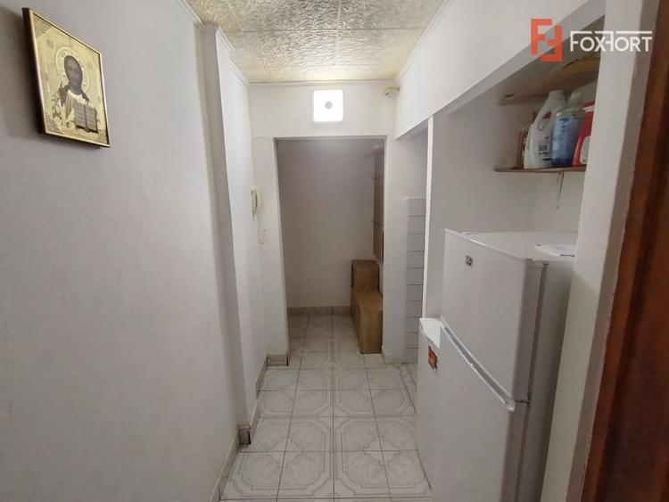 Apartament cu 2 camere semidecomandat, mobilat în P-ța Doina